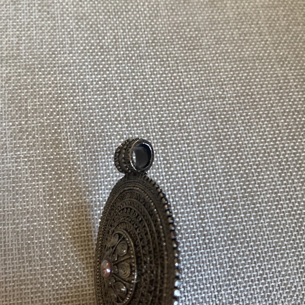 Accessory - Picture 2 of 3